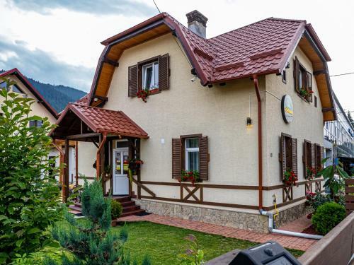 Bed & Breakfast Residence Rooms Bucovina