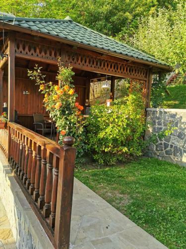 Apartament Flutura? De St�nc? Comarnic