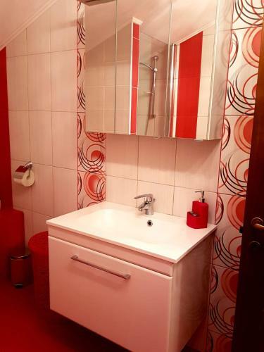 Apartament Flutura? De St�nc? Comarnic