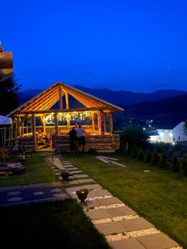 Villa The Mountain's Sea Chalet