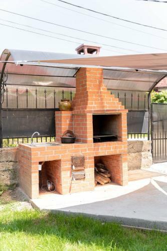 Hostal La Fanar Guesthouse
