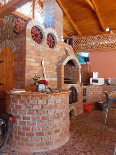 Hostal Casa Leucian