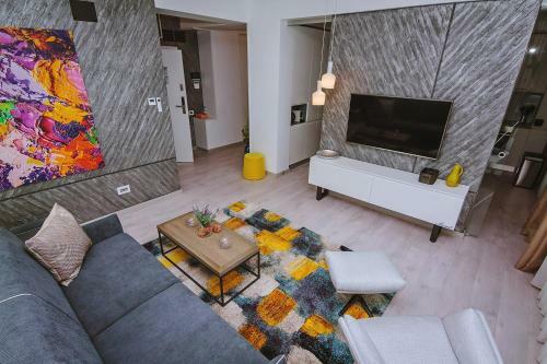 No 6 Apartments