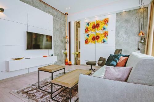 No 6 Apartments
