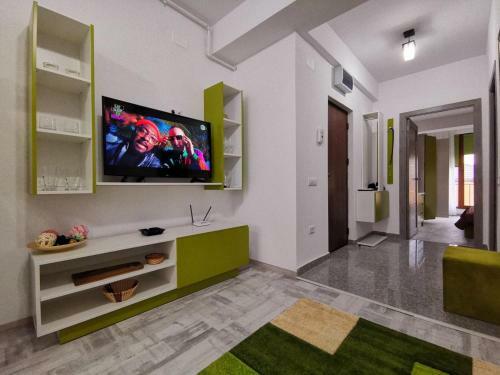 Green Apartment- Brilliant Apartments