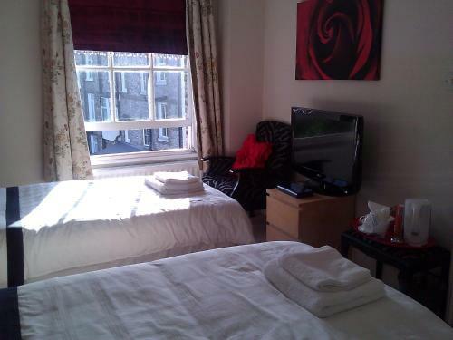Hostal No 7 Priory Guest House