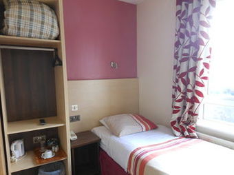 The Gatwick White House Hotel
