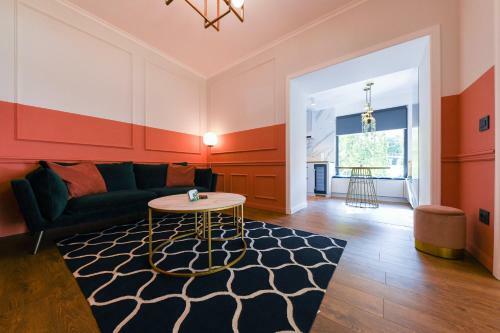 Designer Apartment In The City Center
