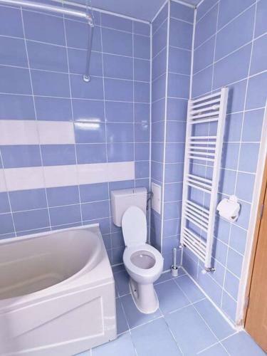 Cosy Apartment Near Forest With Private Parking