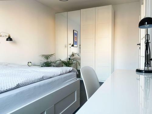 Green Peaceful Ultra Central Apartment