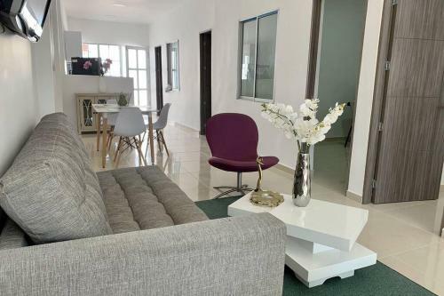 Metropolitan Caribbean House