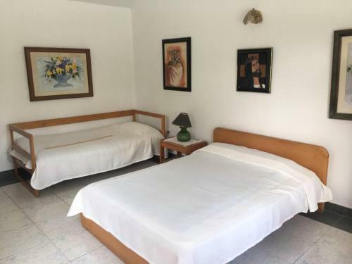 Hermosa Villa - Piscina - Jacuzzi - Jardines