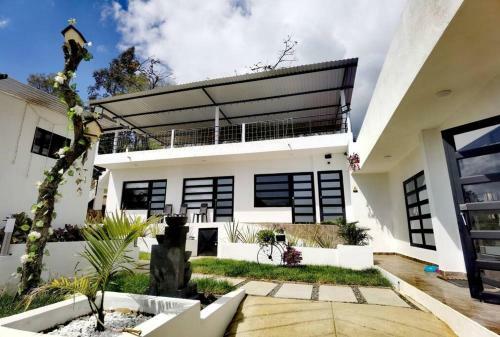 Villa San Salvador