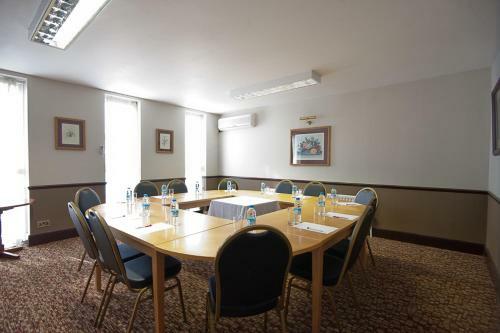 Ramada Hotel Warwick