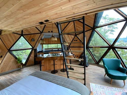 Villa Luxury Tiny Lake House