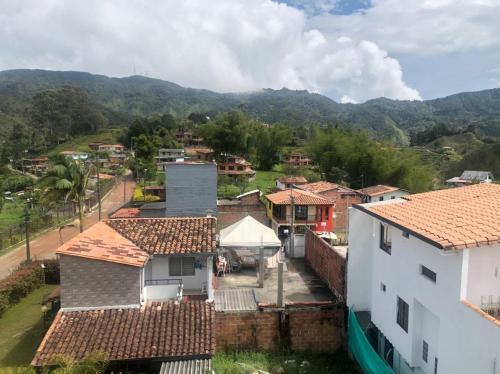 Moderno Apartamento En Guatap� Con Jacuzzi Y Parqueadero