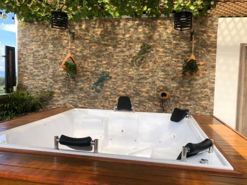 Moderno Apartamento En Guatap� Con Jacuzzi Y Parqueadero