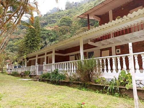 Hotel Y Restaurante La Casa Blanca