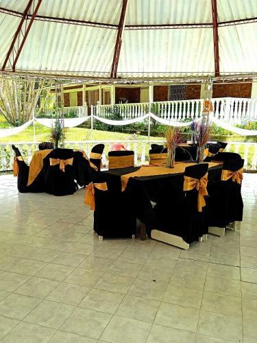 Hotel Y Restaurante La Casa Blanca
