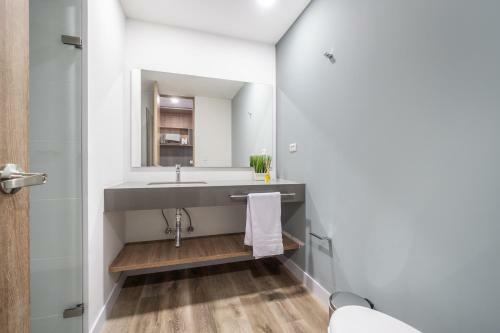 Apartamentos Go Living & Suites By Housy Host