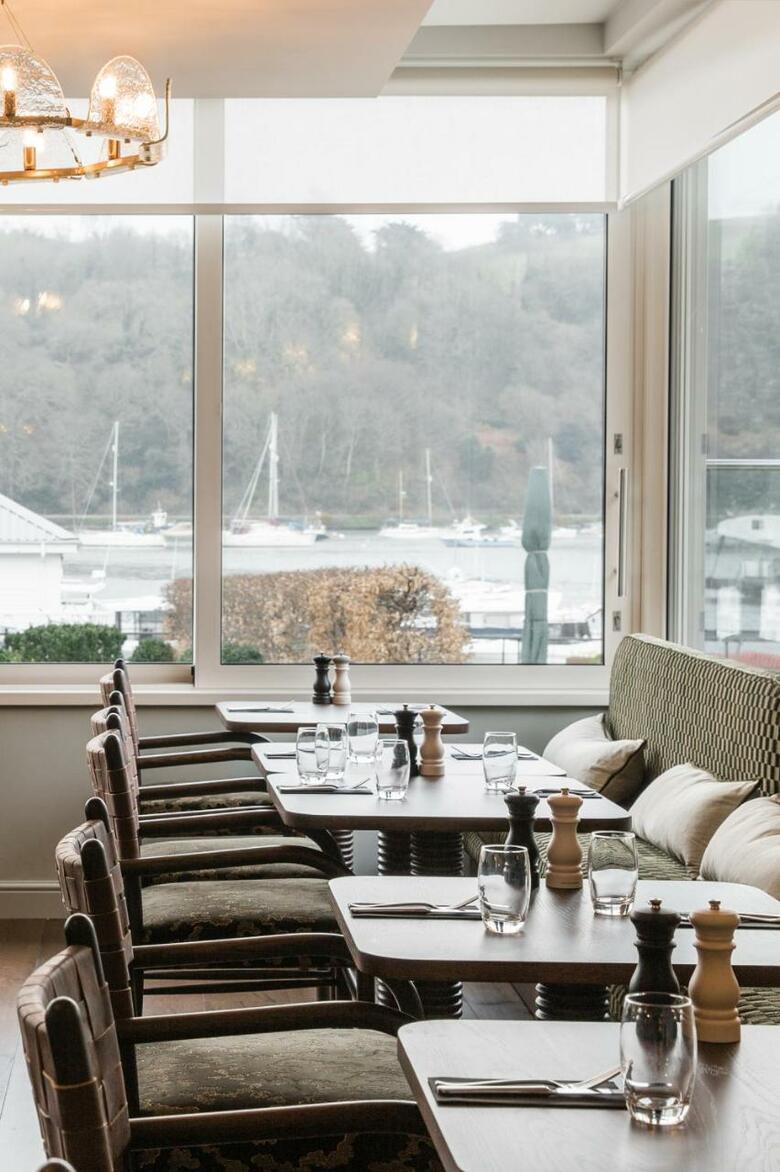 Dart Marina Hotel