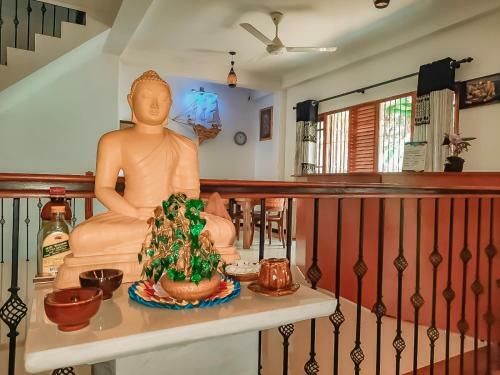 Hotel White House Ratnapura