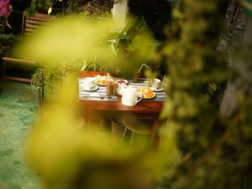 Hostal Redwood Homestay