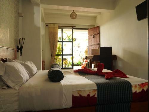 Hostal Redwood Homestay