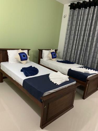 Hostal Royal City Inn