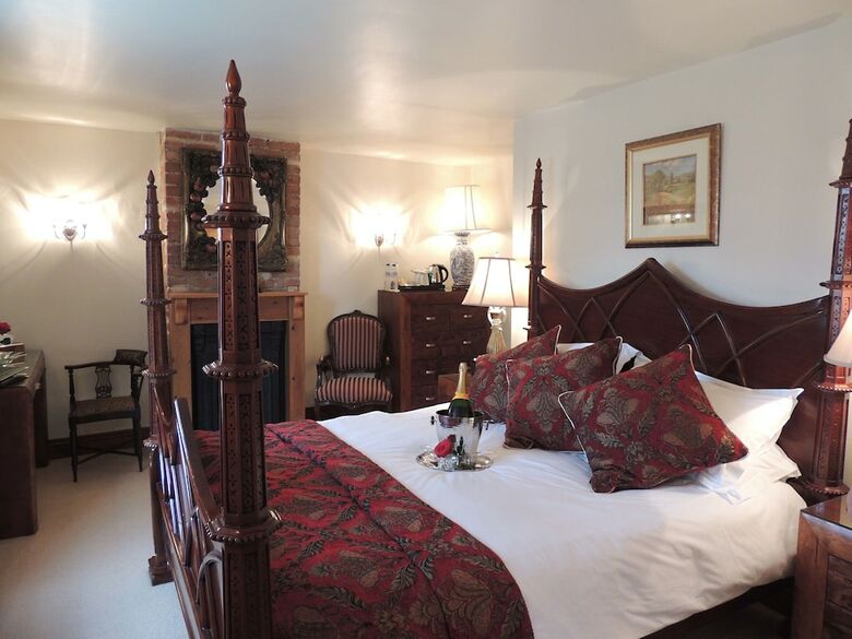 Hostal Willow Tree House