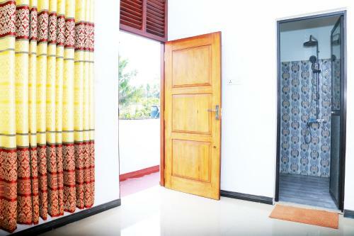 Beach Breeze Weligama