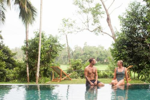 Six Bedroom Eco Chic Villa - Weligama