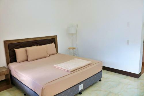 Hotel Mgh Alona Resort
