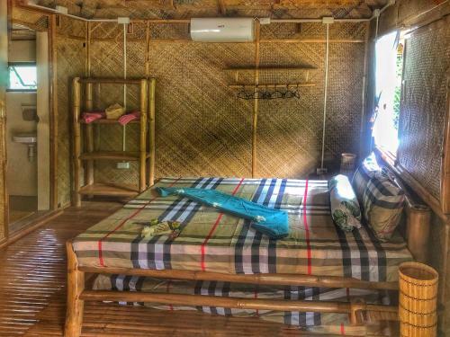 Hotel Camotes-hidden-huts