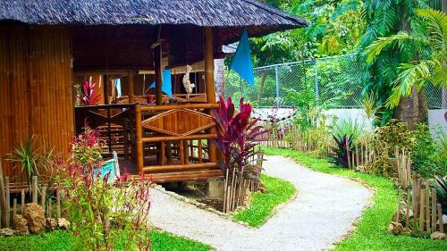 Hotel Camotes-hidden-huts