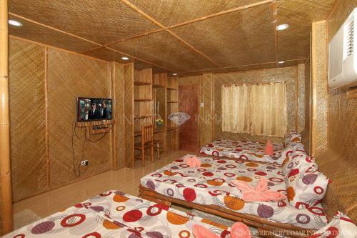 Hotel Pito's Sutokil & Bamboo Rock Resort