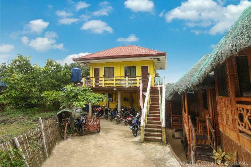 Hotel Pito's Sutokil & Bamboo Rock Resort