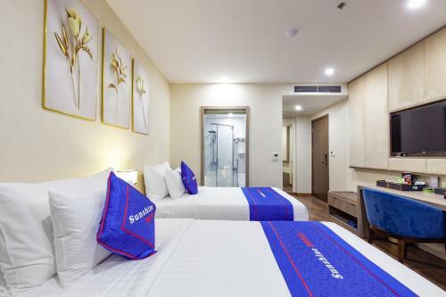 Sunshine Hotel