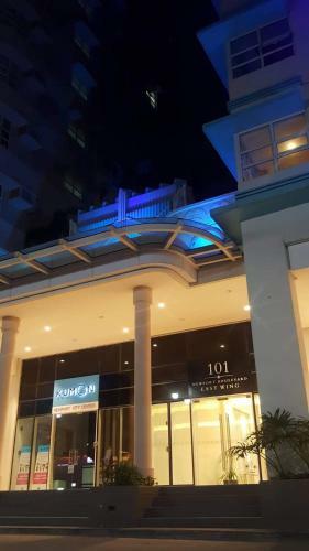 Apartamentos 101 Newport Boulevard C3
