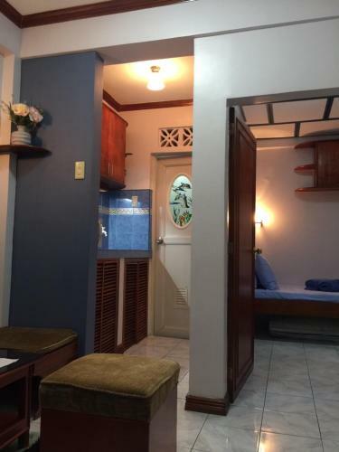 Bed & Breakfast Las Pinas Serviced Apartment