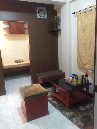 Bed & Breakfast Las Pinas Serviced Apartment