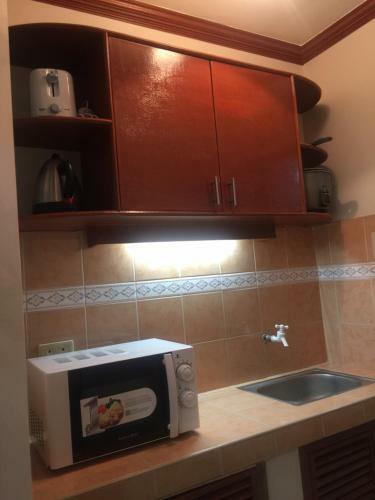Bed & Breakfast Las Pinas Serviced Apartment