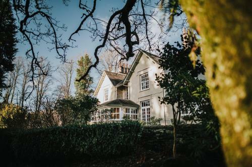 Briery Wood Hotel