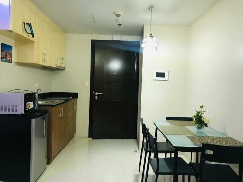 Apartamentos Traveller's Flat Across Naia Terminal 3