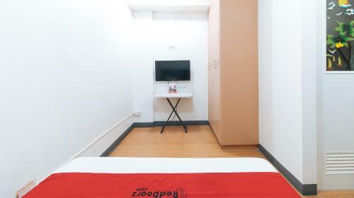 Reddoorz Caa Road Las Pinas