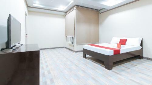 Hotel Reddoorz Canley Residential
