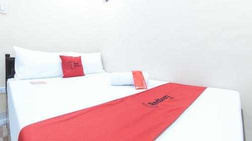 Hotel Reddoorz Canley Residential