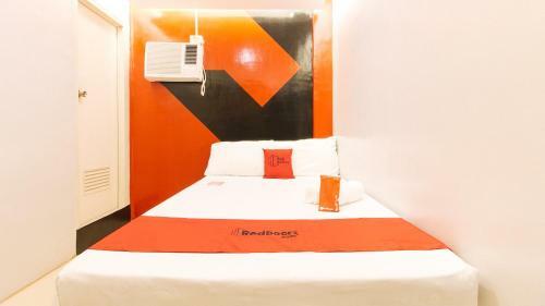 Reddoorz @ Walk Inn Hotel