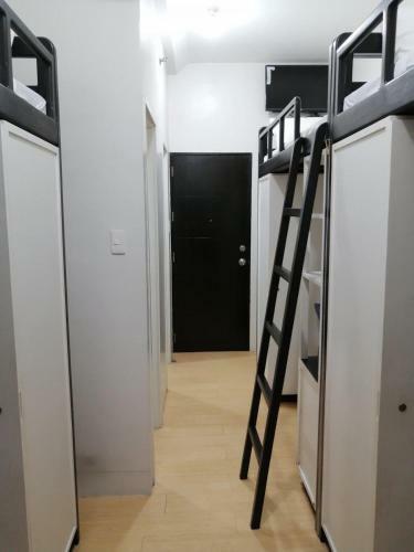 Albergue Forbes Hall