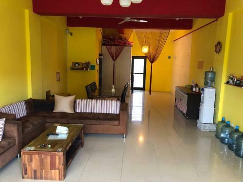 Cen Zhi Bao Minsu Homestay